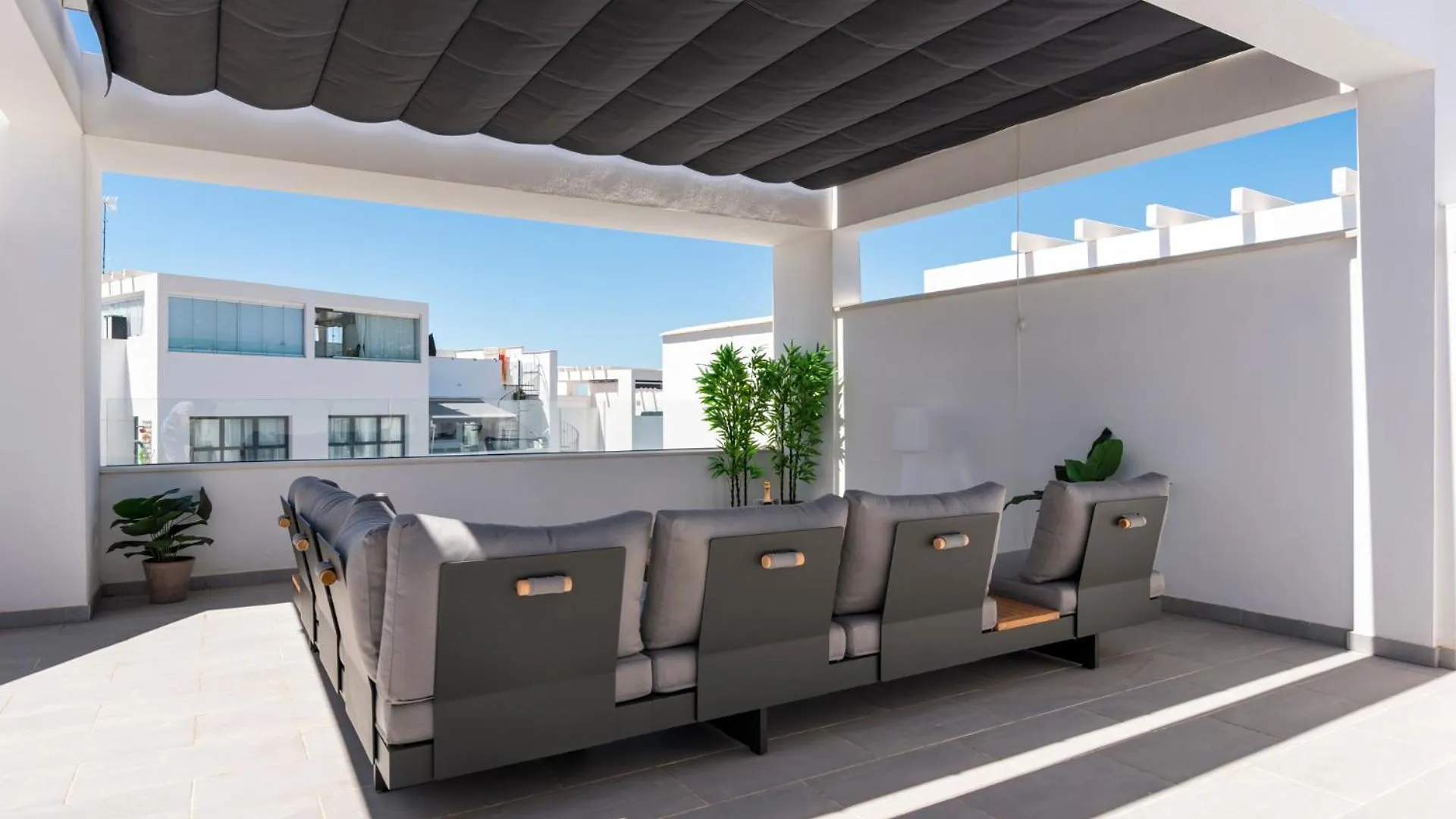 Apartment Casa Los Vecinos - Luxury Rooftop Penthouse Estepona