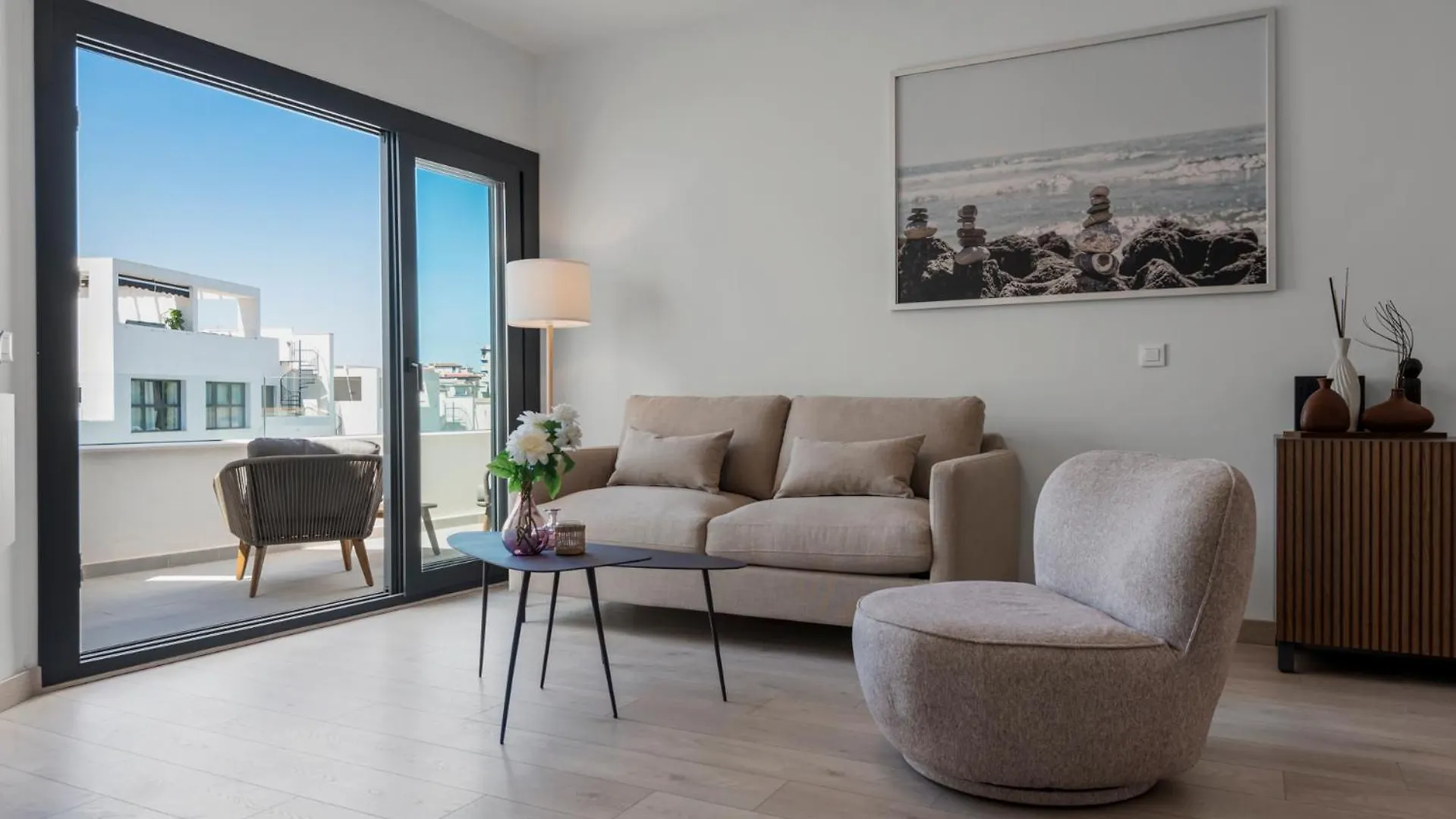 Casa Los Vecinos - Luxury Rooftop Penthouse Estepona