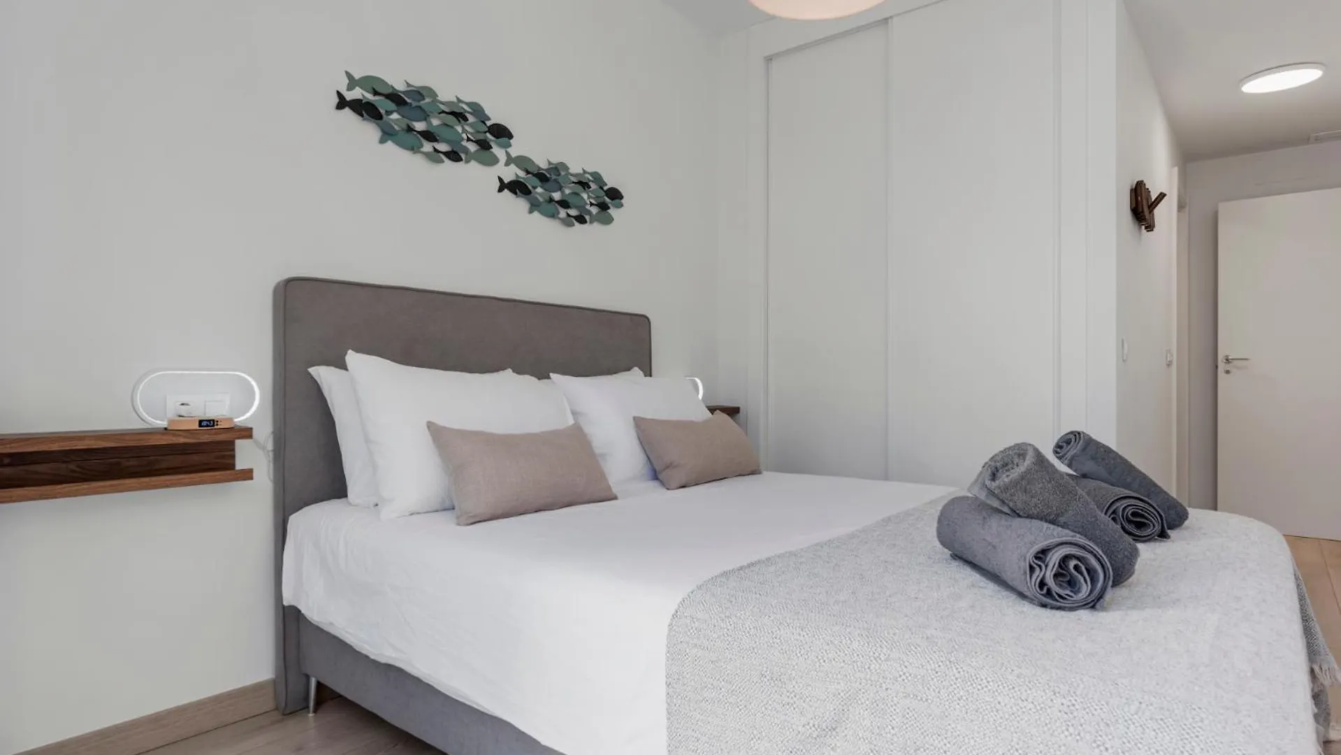 Casa Los Vecinos - Luxury Rooftop Penthouse Estepona Apartment
