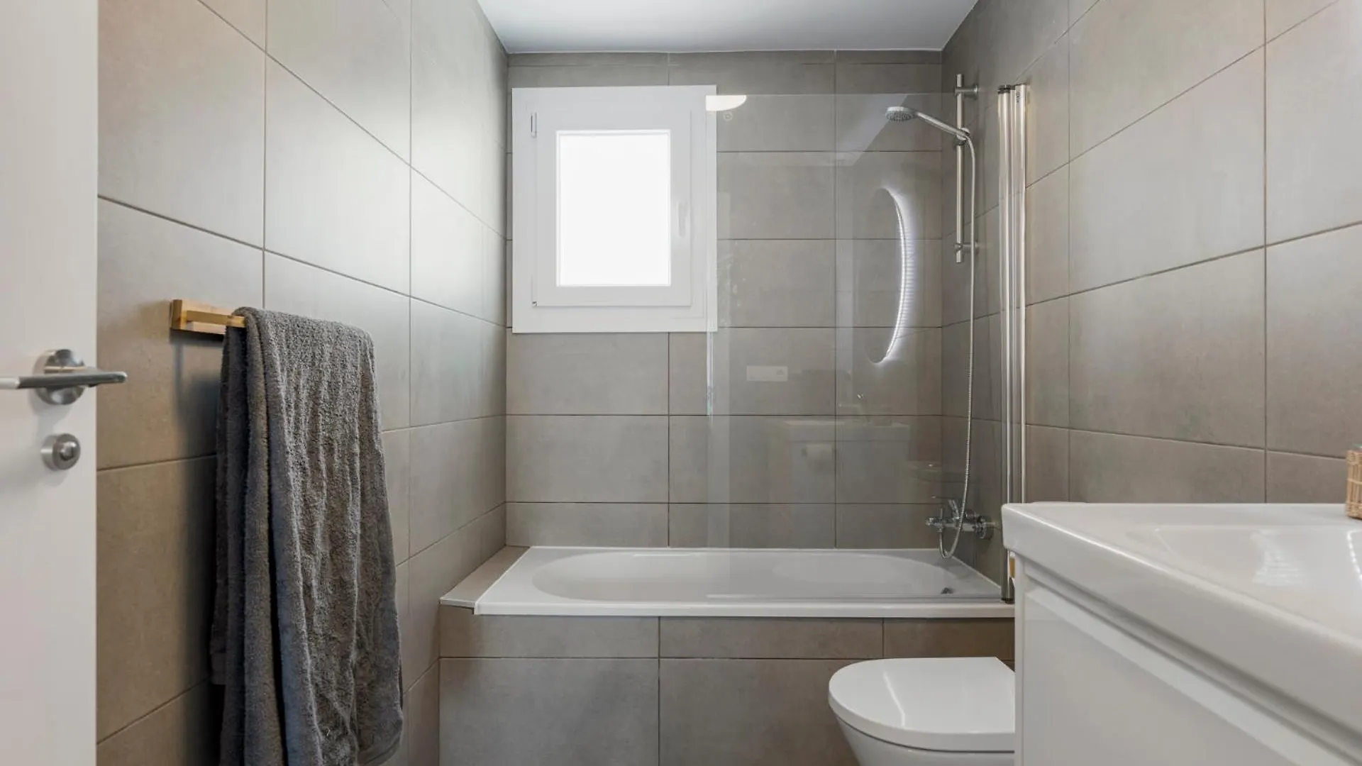 Casa Los Vecinos - Luxury Rooftop Penthouse Estepona 0*,  Spain