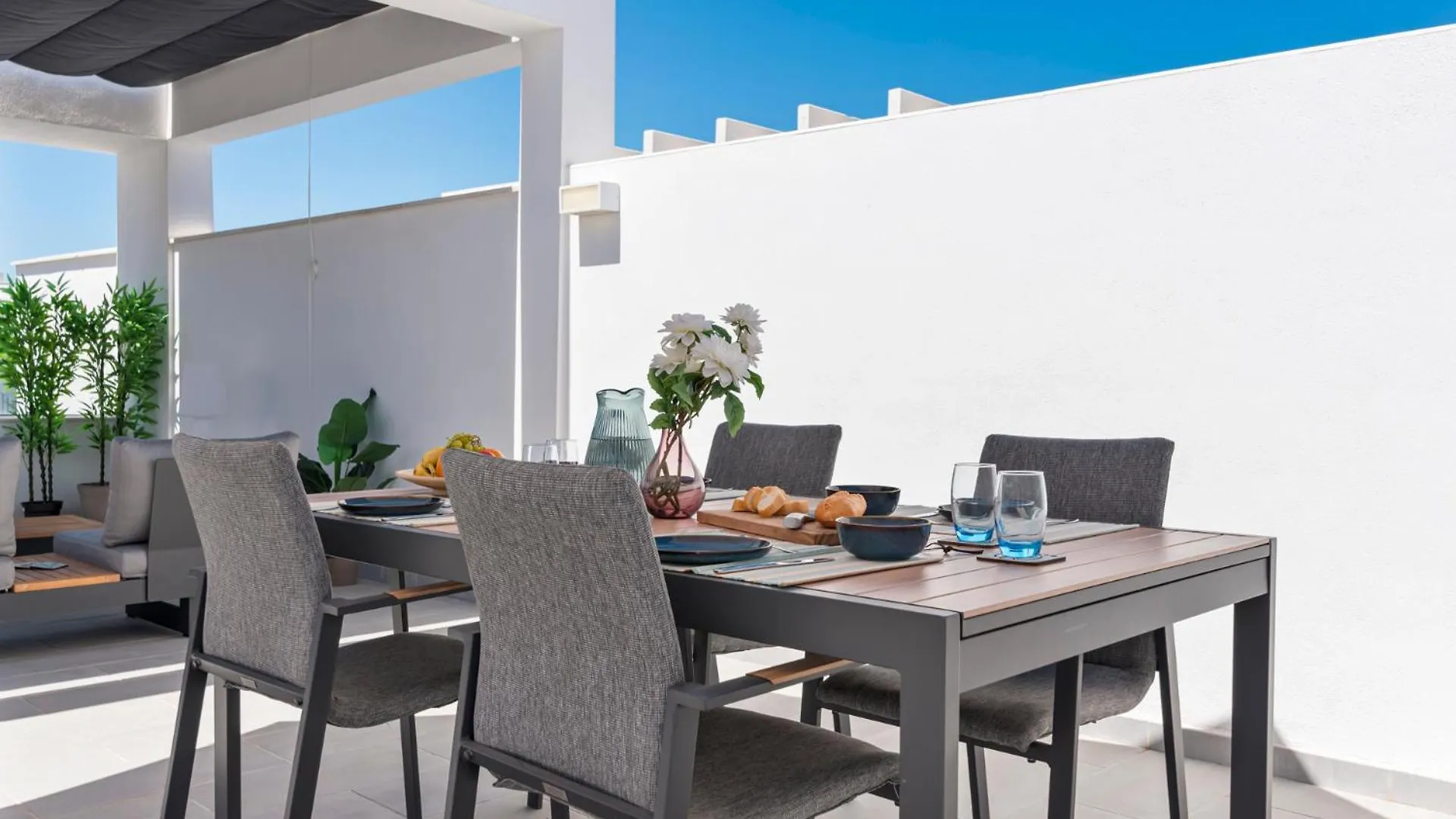 Apartment Casa Los Vecinos - Luxury Rooftop Penthouse Estepona Spain
